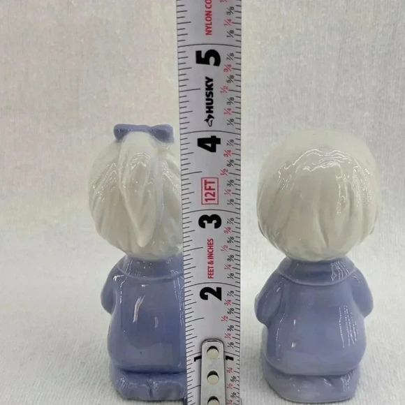 Vintage Praying Kneeling Boy Girl Figurine Blue White Ceramic Children Set - Picture 6 of 7